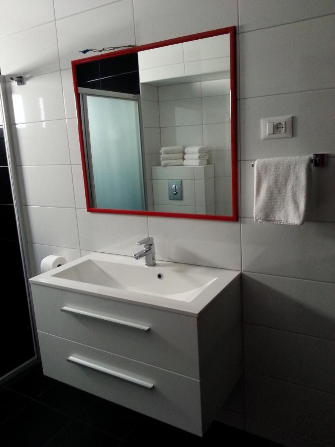 Ferienwohnung Grey House Makarska Exterior foto