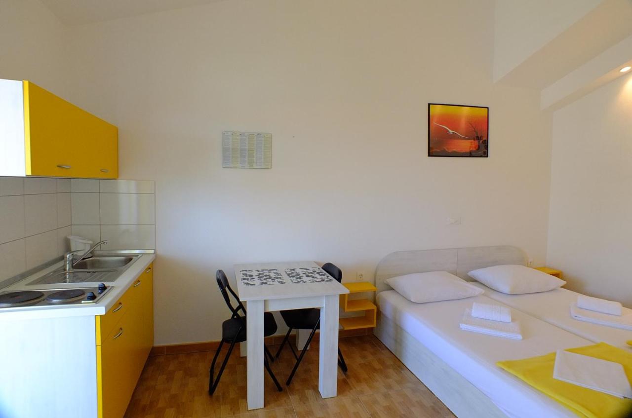 Ferienwohnung Grey House Makarska Exterior foto