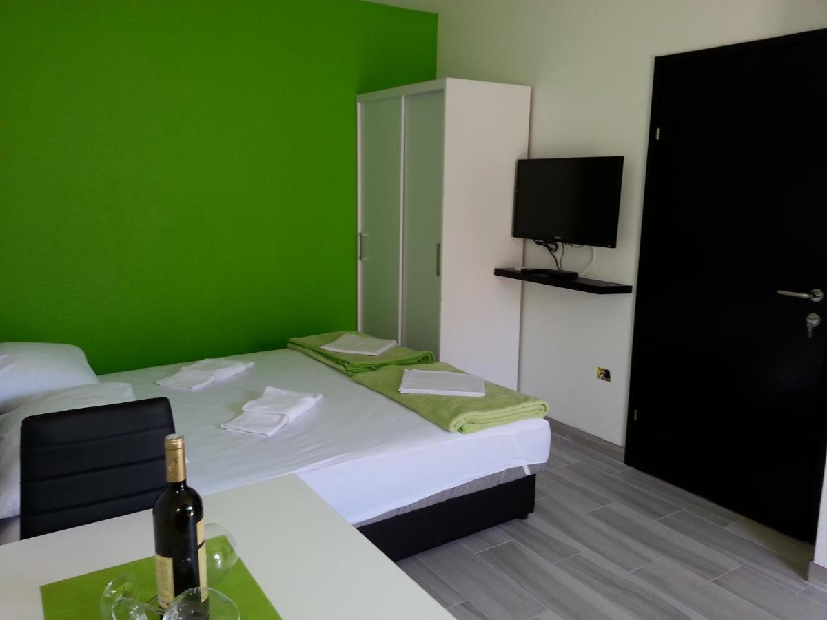 Ferienwohnung Grey House Makarska Exterior foto