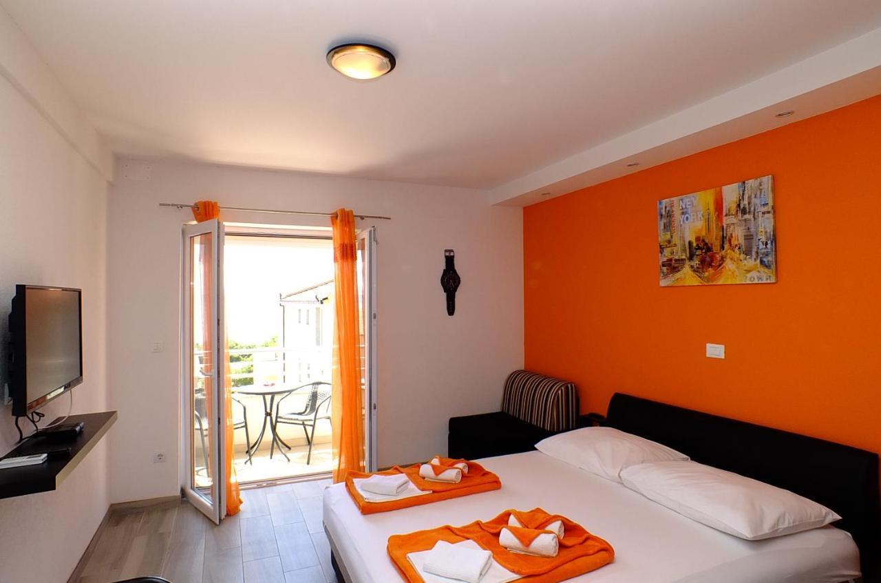 Ferienwohnung Grey House Makarska Exterior foto