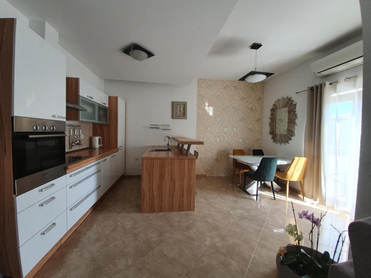 Ferienwohnung Grey House Makarska Exterior foto