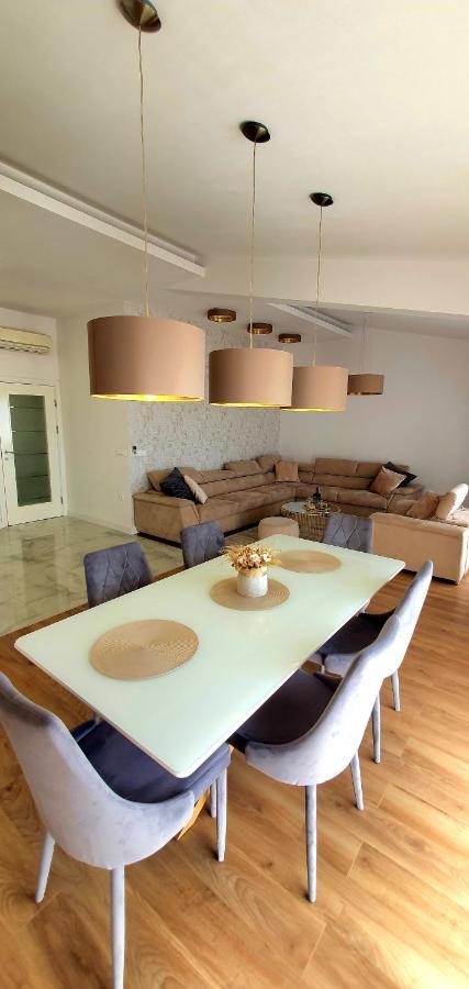 Ferienwohnung Grey House Makarska Exterior foto