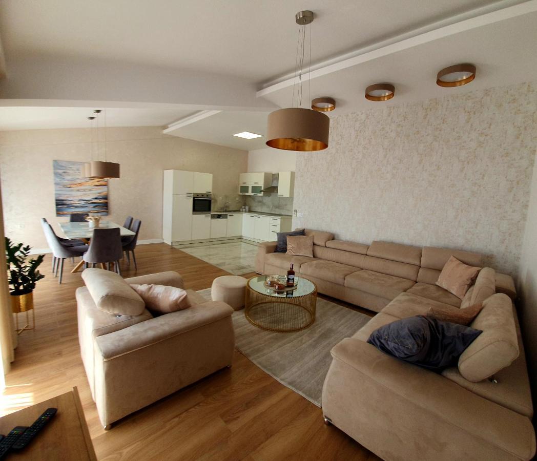 Ferienwohnung Grey House Makarska Exterior foto