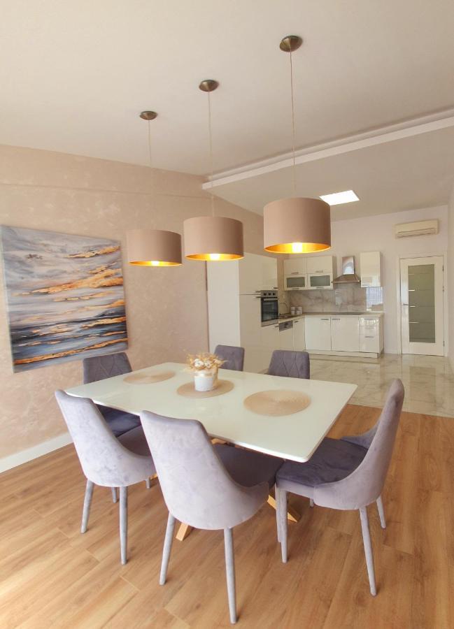 Ferienwohnung Grey House Makarska Exterior foto